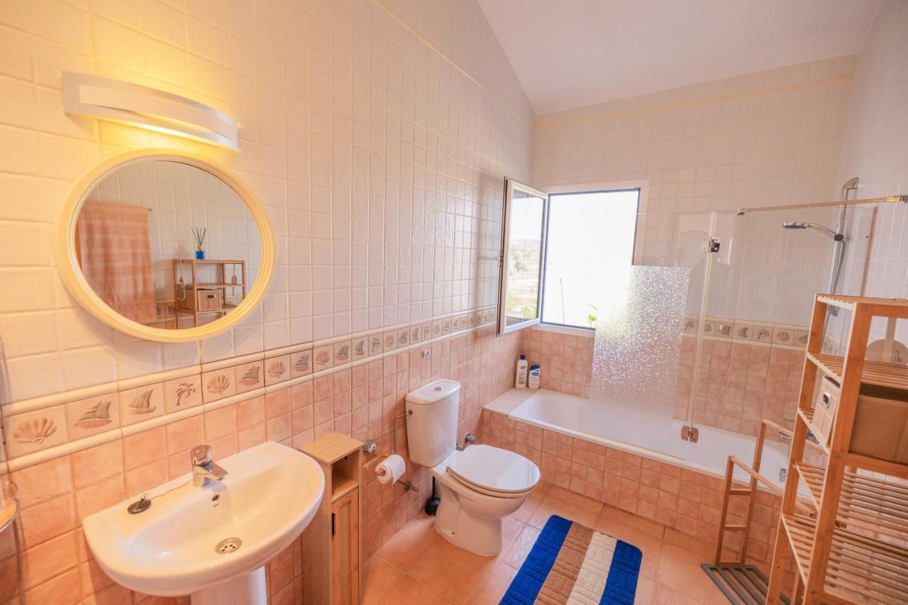 Casa Amaya - Spacious House With Pool, Large Garden, Bbq, 2 Terraces, And Ideal Location El Charco  外观 照片