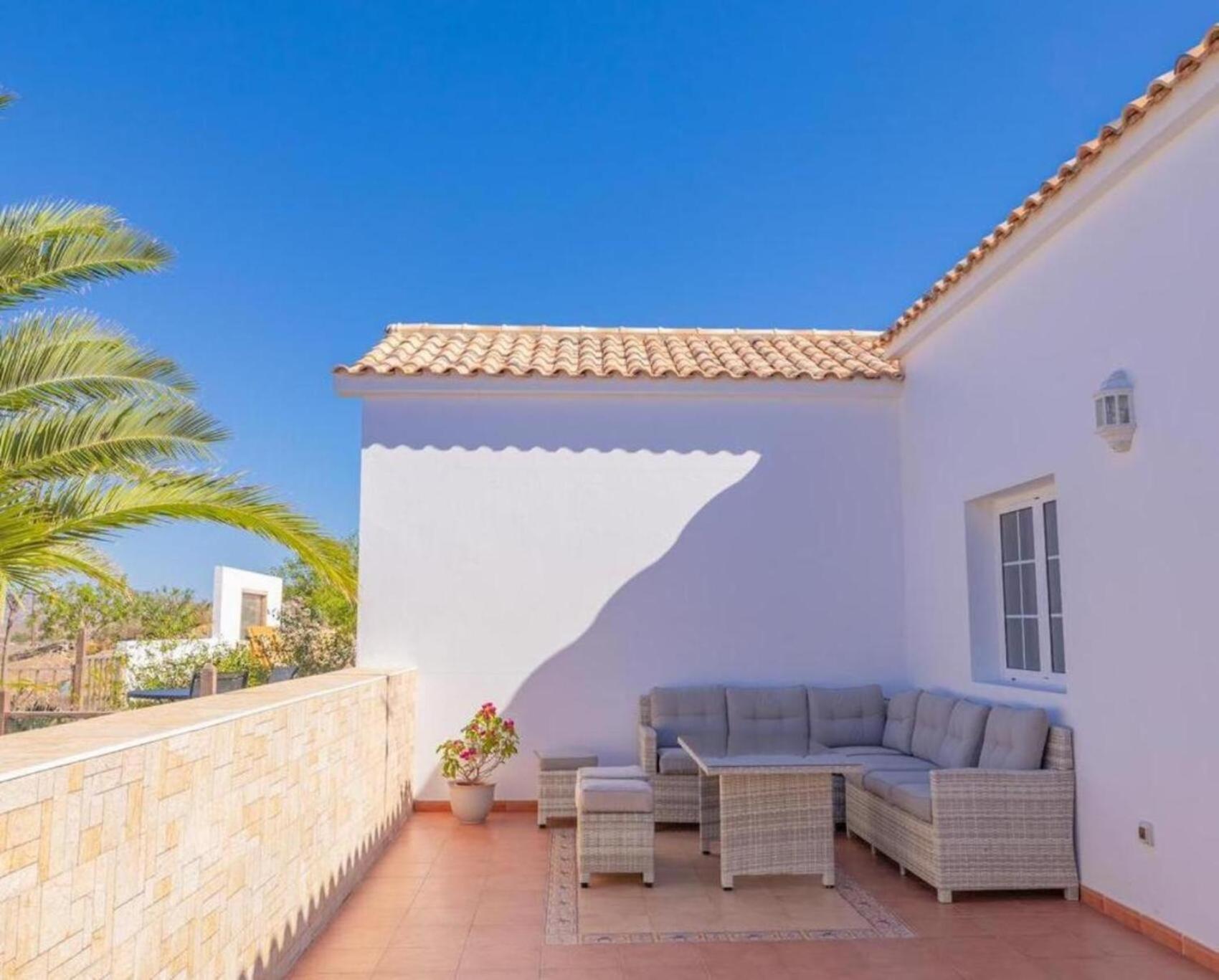 Casa Amaya - Spacious House With Pool, Large Garden, Bbq, 2 Terraces, And Ideal Location El Charco  外观 照片