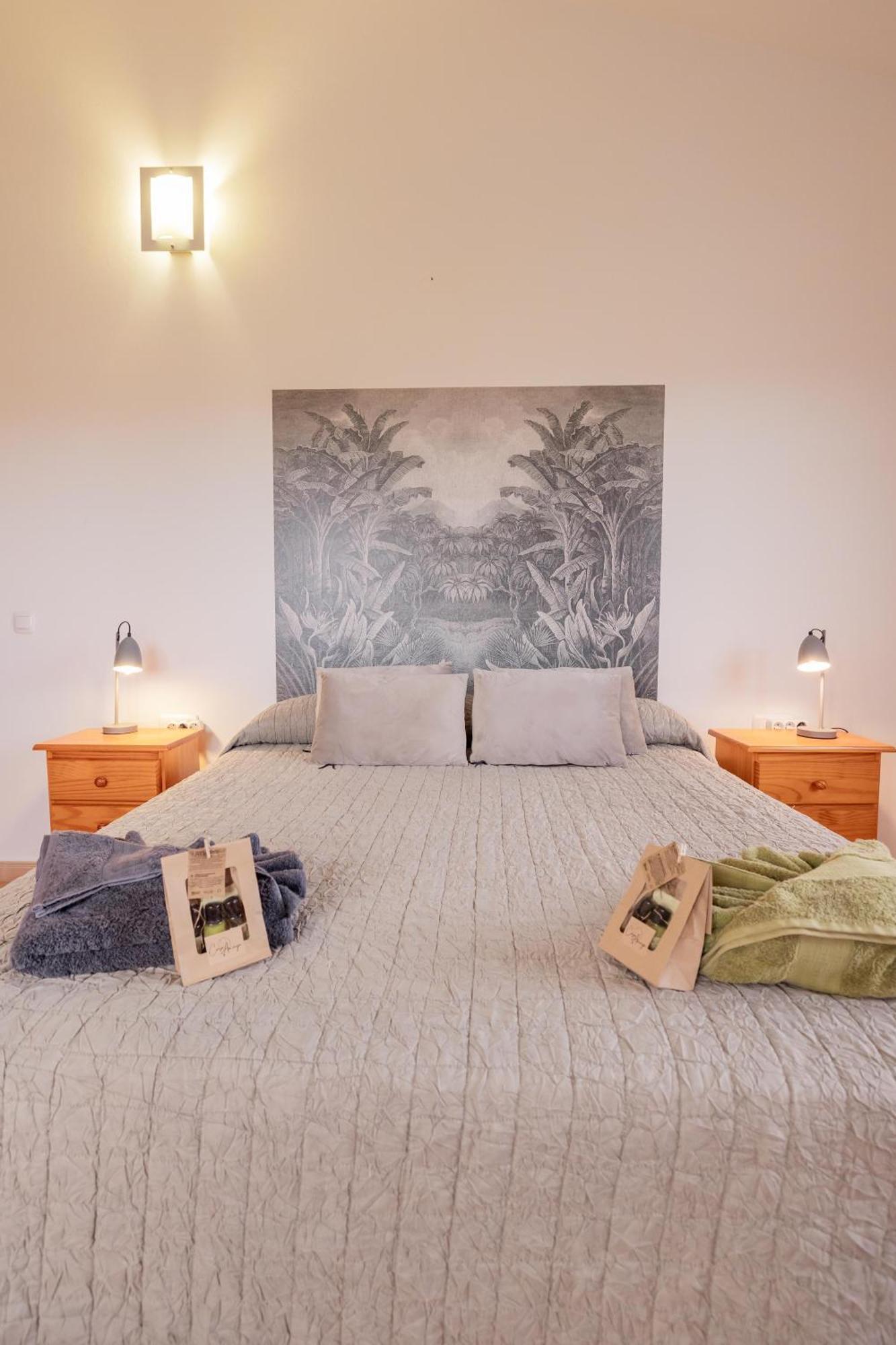 Casa Amaya - Spacious House With Pool, Large Garden, Bbq, 2 Terraces, And Ideal Location El Charco  外观 照片