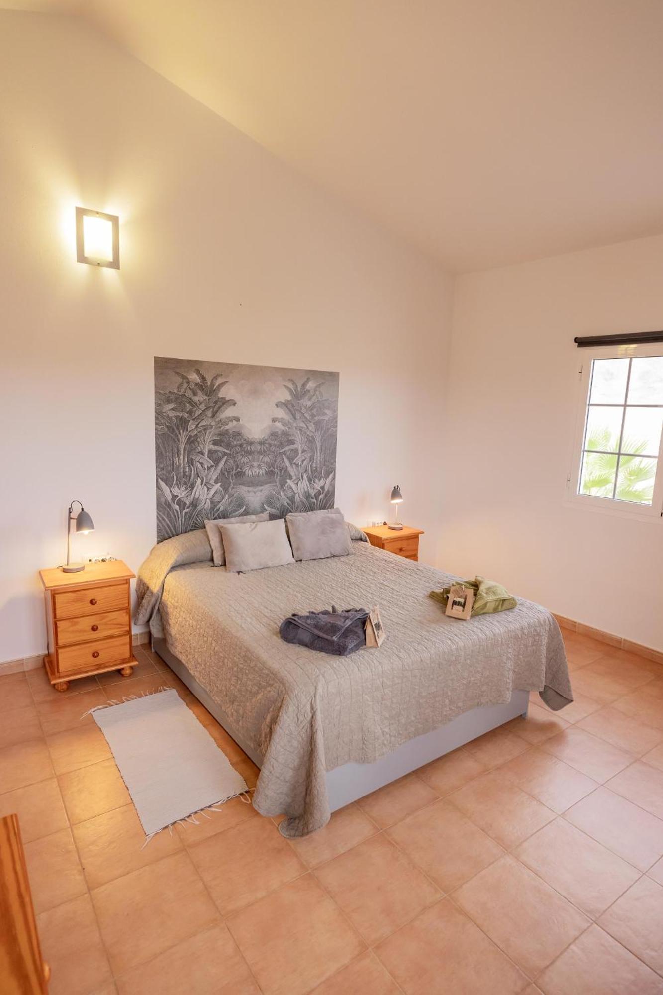 Casa Amaya - Spacious House With Pool, Large Garden, Bbq, 2 Terraces, And Ideal Location El Charco  外观 照片